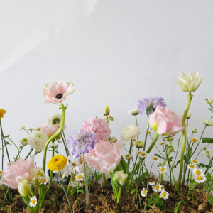 Flower Arrangement "Easter Bunny"