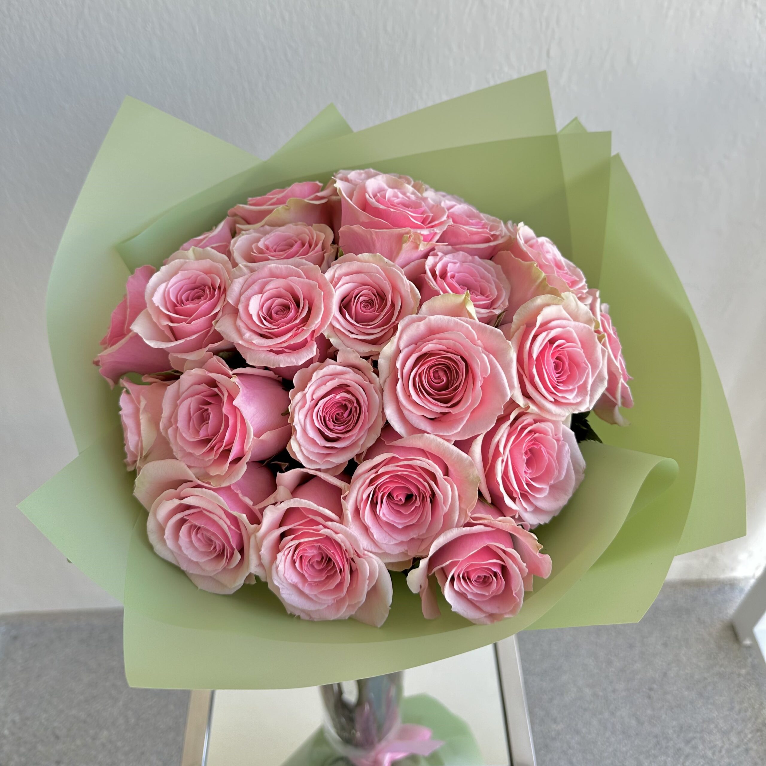 Bouquet "XoXo, Pink roses", 24 stems